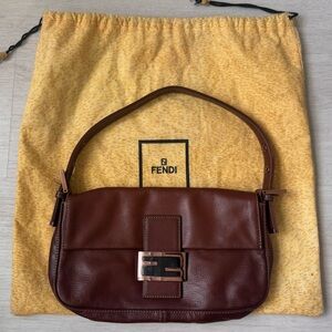 RARE FENDI Chestnut Leather Baguette with Black Marbled FF Rose Gold Buckle